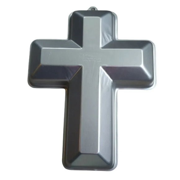 Wilton Christian Cross Aluminum Molded Cake Pan Baptism Confirmation NWT - Picture 3 of 4